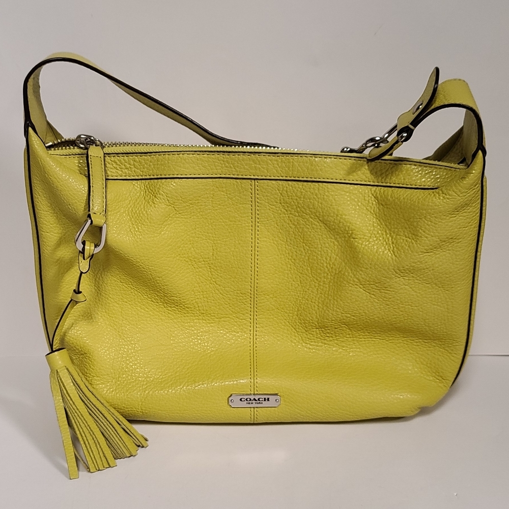 Coach Avery Pebbled Leather Hobo Bag F23960